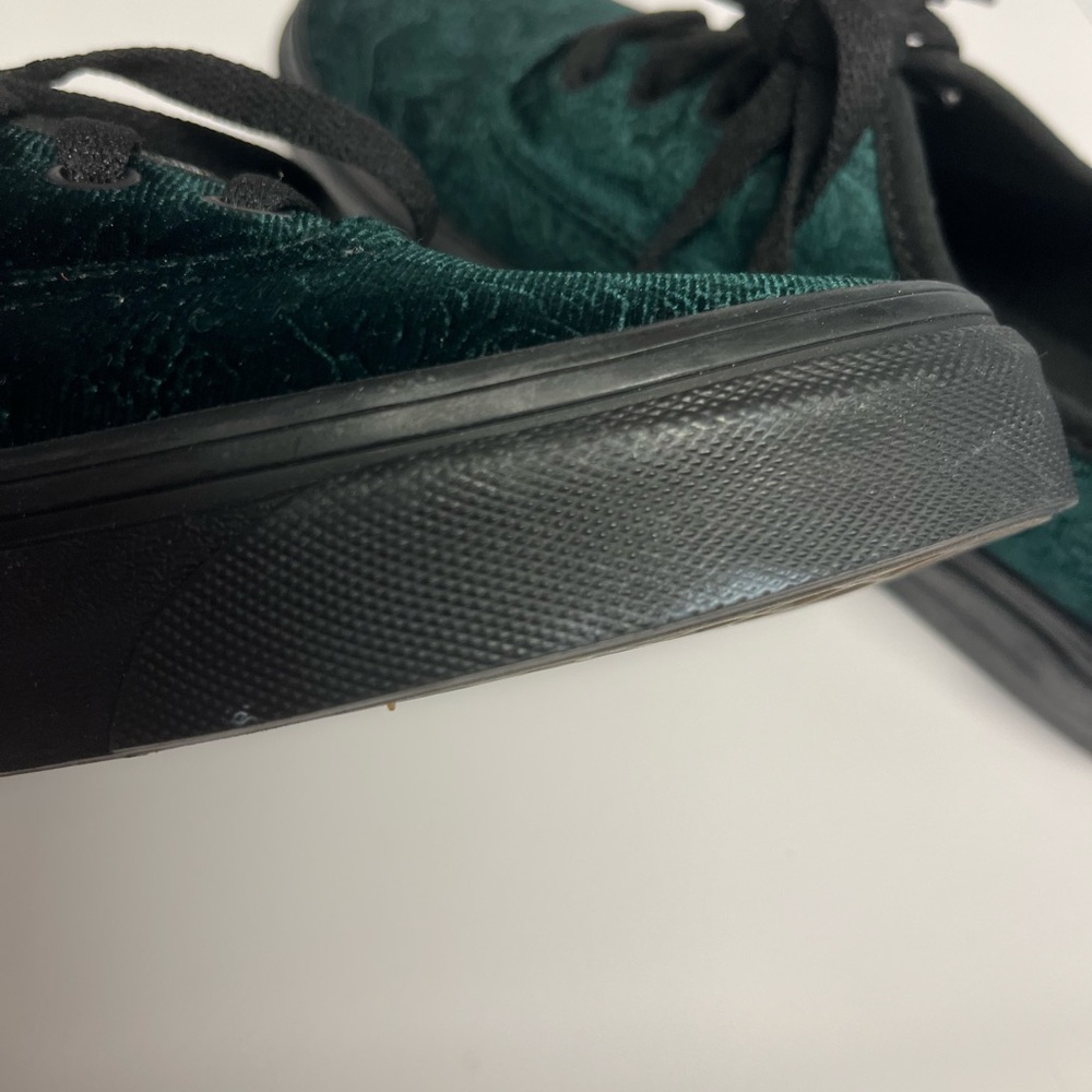 NWT Vans Velvet Jungle Green Sneakers - Picture 11 of 12